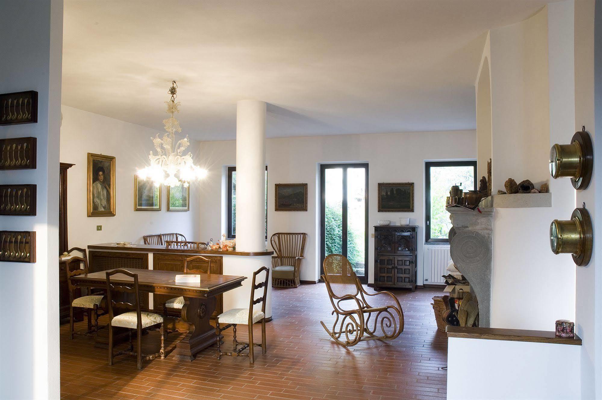 Bed And Breakfast Casa Nini Lierna Eksteriør billede